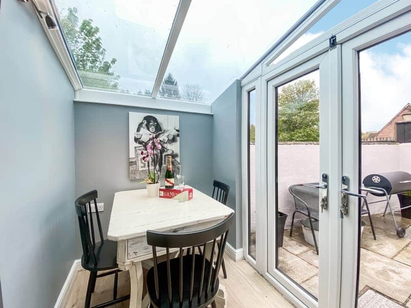 Sun room | H&H-The Old Chippy, Codford, near Warminster
