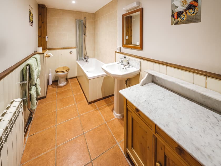 Bathroom | Swallowholm, Arkengarthdale