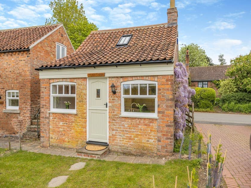 Exterior | Wisteria Cottage - The Rookery, Hemingby