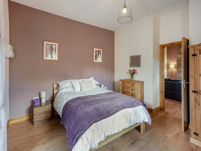 Double bedroom | Thornycroft Cottage, Earlswood, near Chepstow