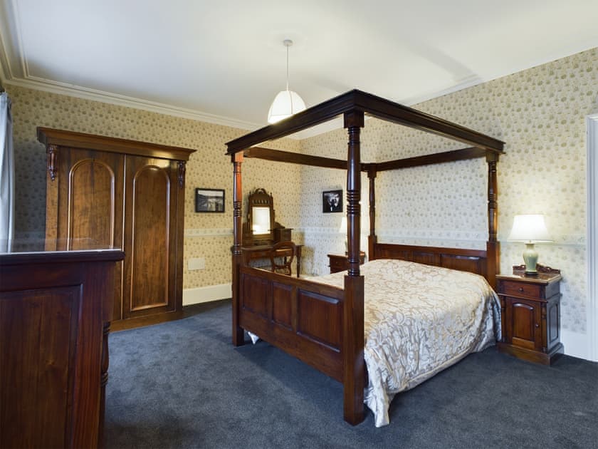 Four Poster bedroom | Voe House, Voe, near Shetland