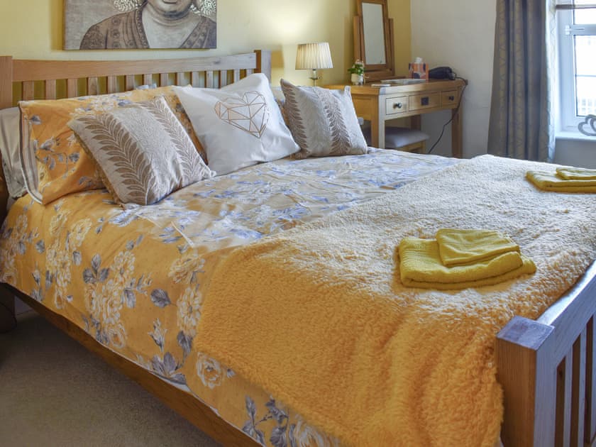 Double bedroom | Gold Cottage, Swaffham