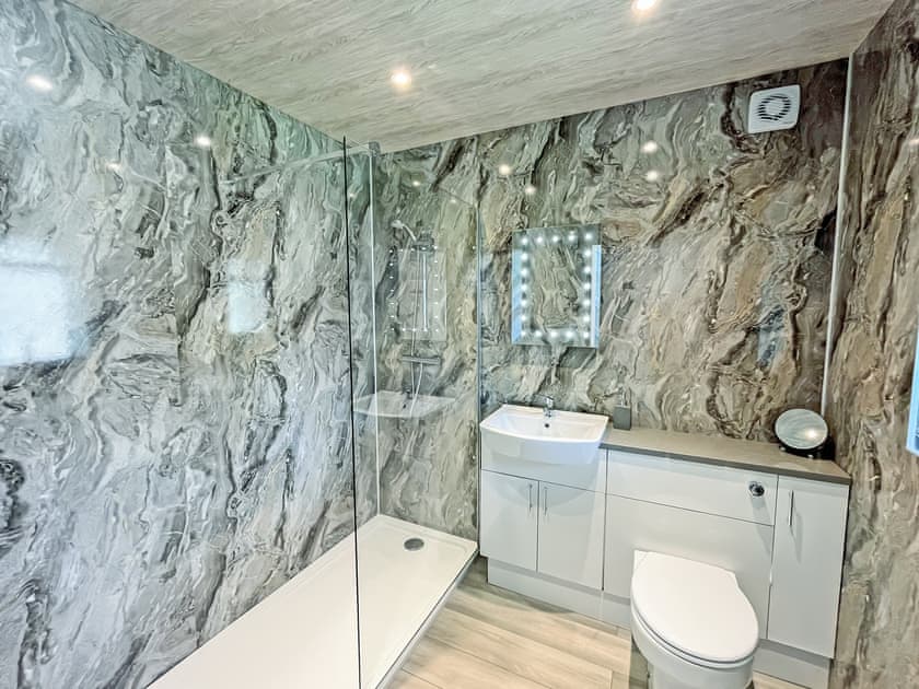 Shower room | Driftwood Cottage - Anchor Cottage and Driftwood Cottage, Portpatrick, near Stranraer