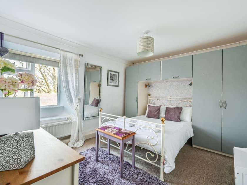 Double bedroom | The Old Farmhouse - Polean Farm Cottages, Pelynt, near Looe