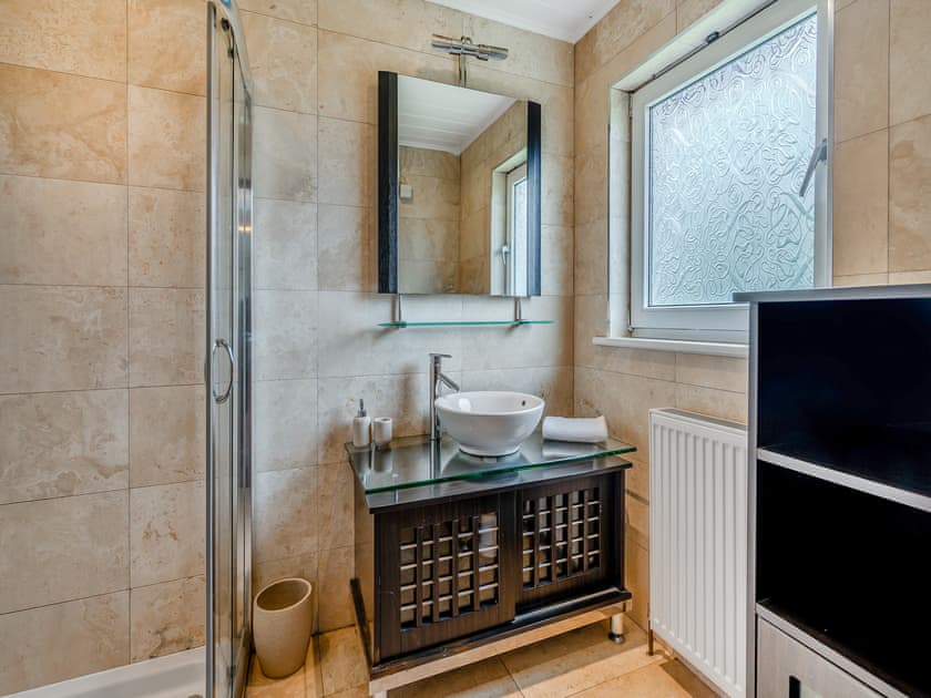 Bathroom | Tigh Na Beannaich, Powmill, near Dollar