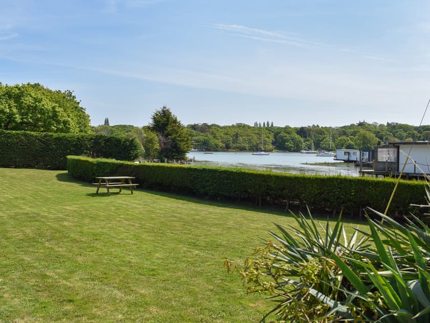 Outdoor area | Seaview, Wootton Bridge