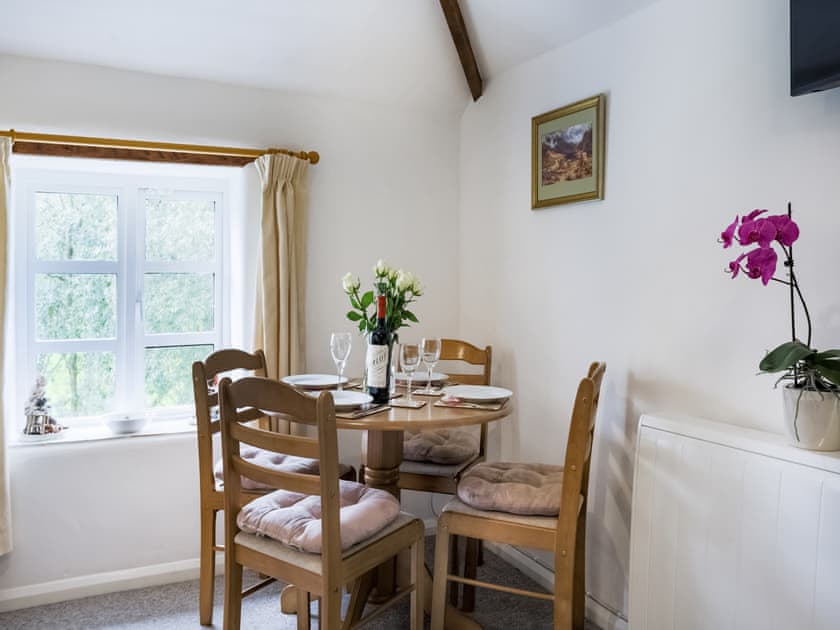 Open plan living space | Hingham Mill Cottage, Wadebridge