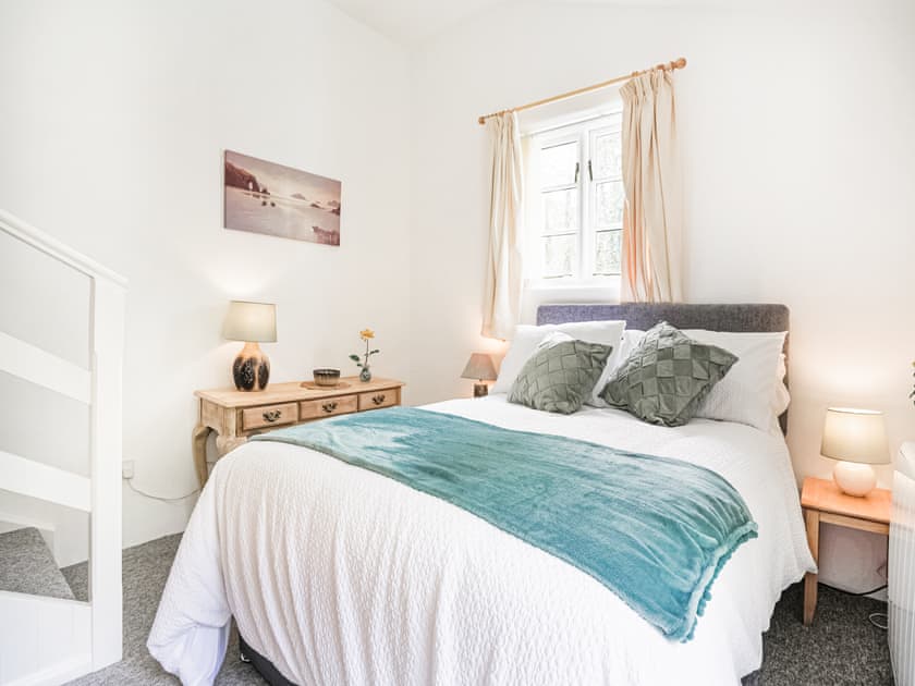 Double bedroom | Hingham Mill Cottage, Wadebridge