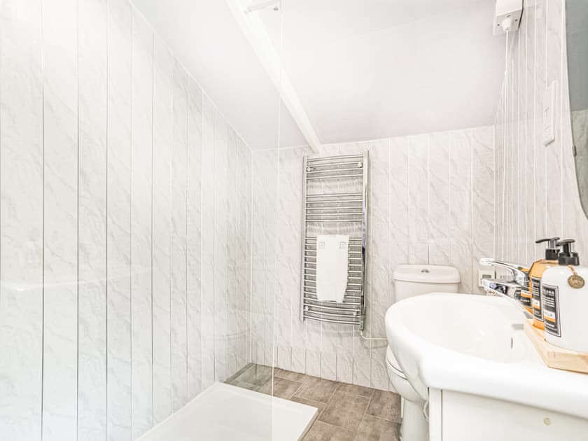 Bathroom | Hingham Mill Cottage, Wadebridge
