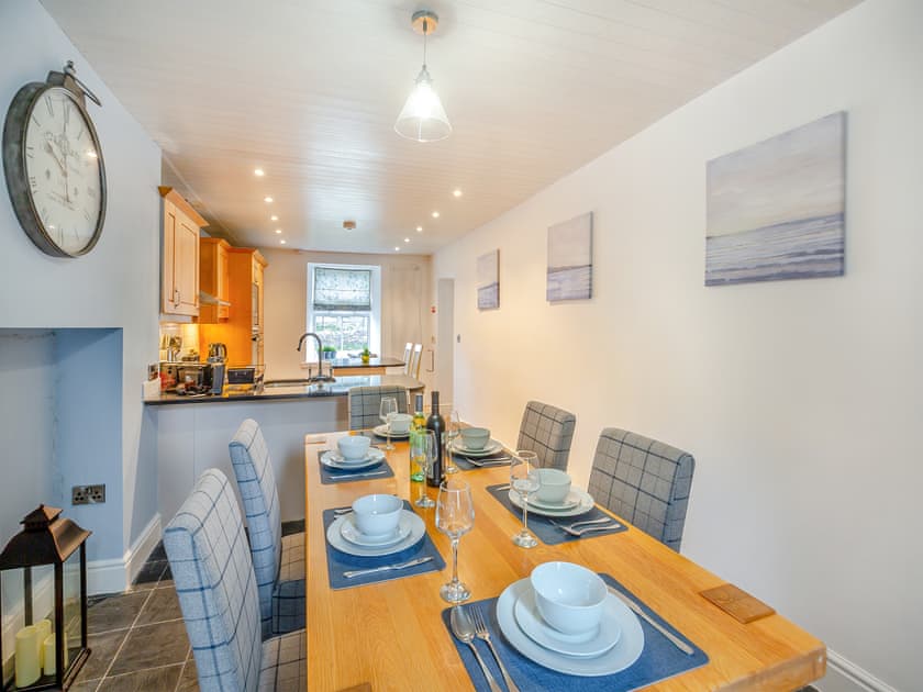 Kitchen/diner | Ty Bryn Gloch, Betws Garmon