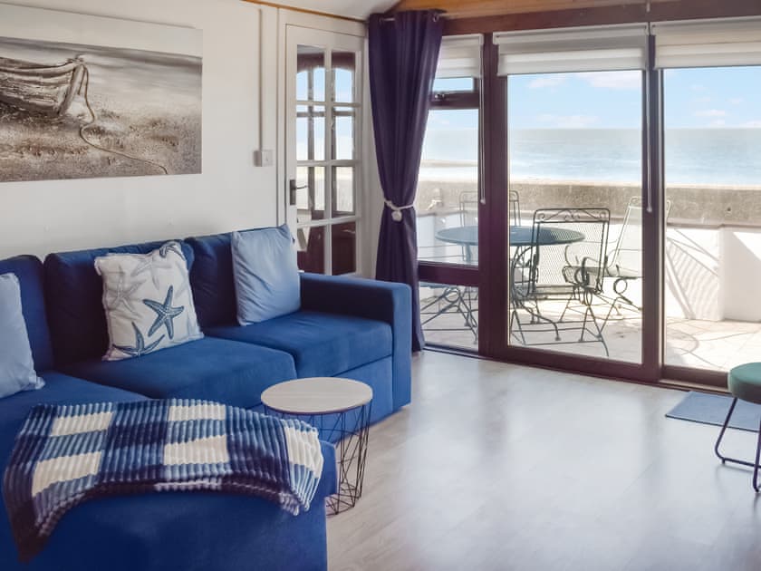 Living area | Angie’s Beachside House, Point Clear, near Clacton-on-Sea