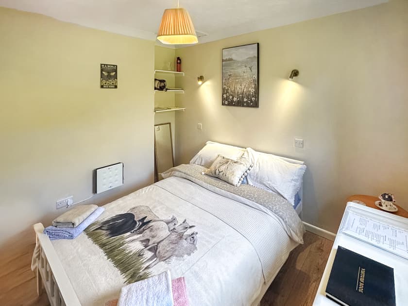 Double bedroom | The Nest - Owls Range, Woodbury Salterton, near Exmouth
