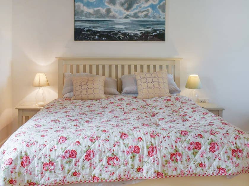 Double bedroom | Pentire View, Padstow