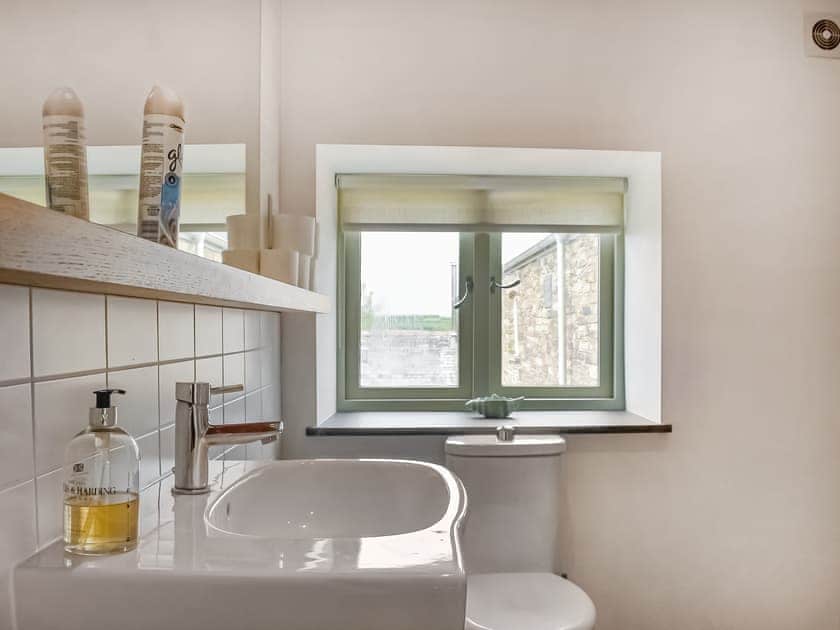 Bathroom | Pentire View, Padstow