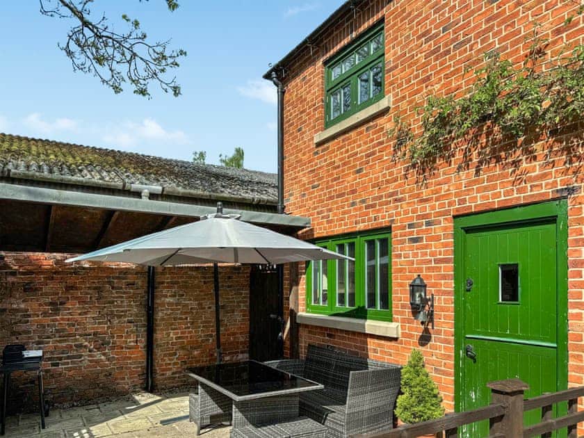 Sitting-out-area | Piper Cottage - The Carriage House, Bilbrough, near York
