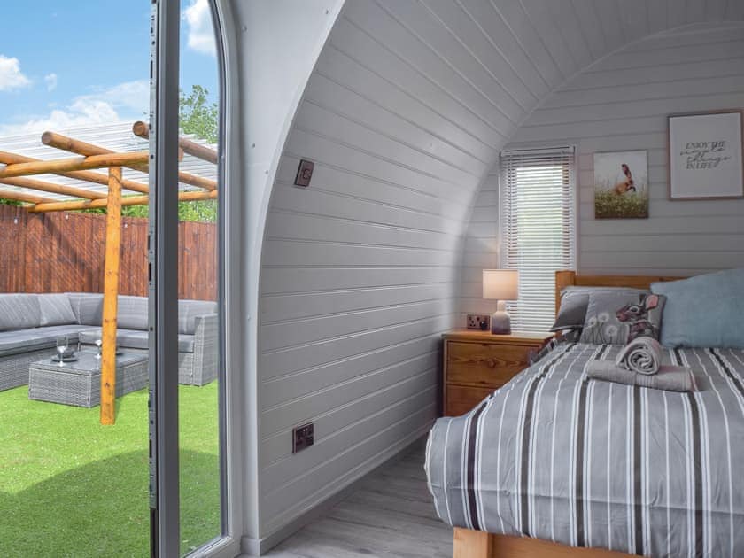 Double bedroom | Laurel Pod - Stuarts Farm, Lathom, near Southport