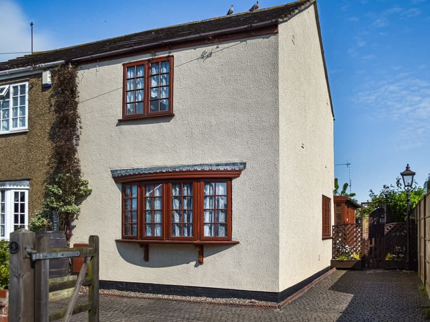 Exterior | Honeysuckle Cottage, Great Yarmouth