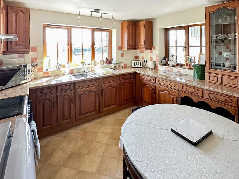 Kitchen/diner | Glan Morfa Ganol - Glan Morfa Ganol, Abererch, near Pwllheli