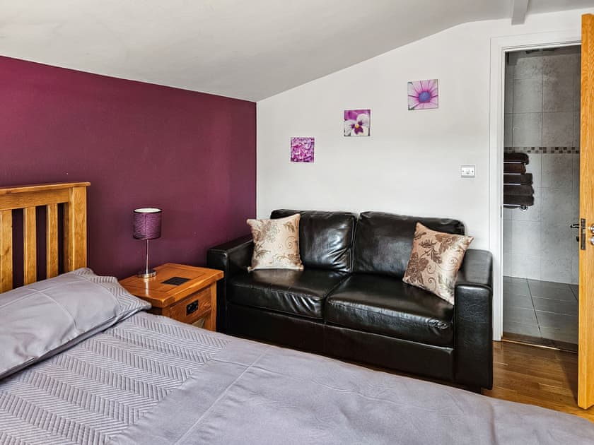 Double bedroom | Beudy - Bwlch Y Person Barns, Dihewyd, near Aberaeron