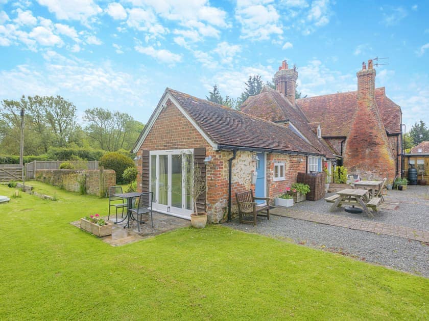 Exterior | Lidsey Farmhouse, Bognor Regis