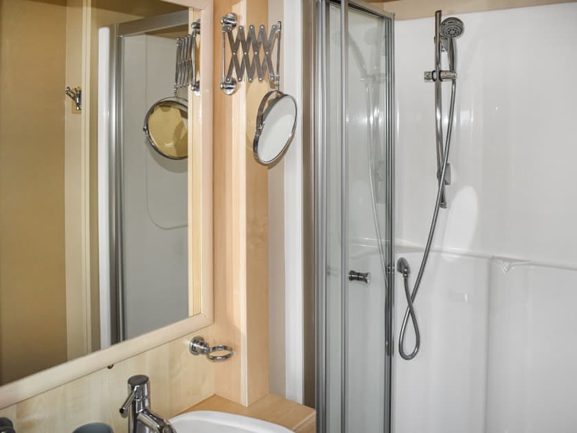 Bathroom | Sandy Shores Lodge, Towyn