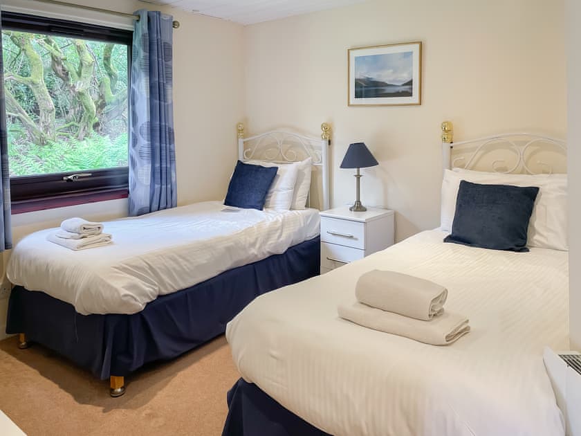 Twin bedroom | Mountain Thyme Lodge - , Letterfinlay, near Spean Bridge