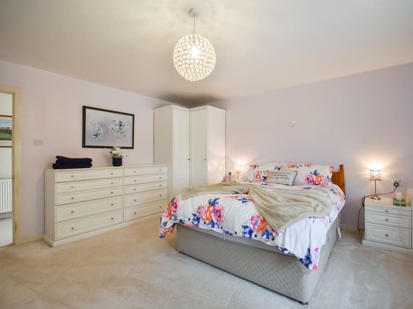 Double bedroom | Nether Auchlinsky Cottage, Glendevon