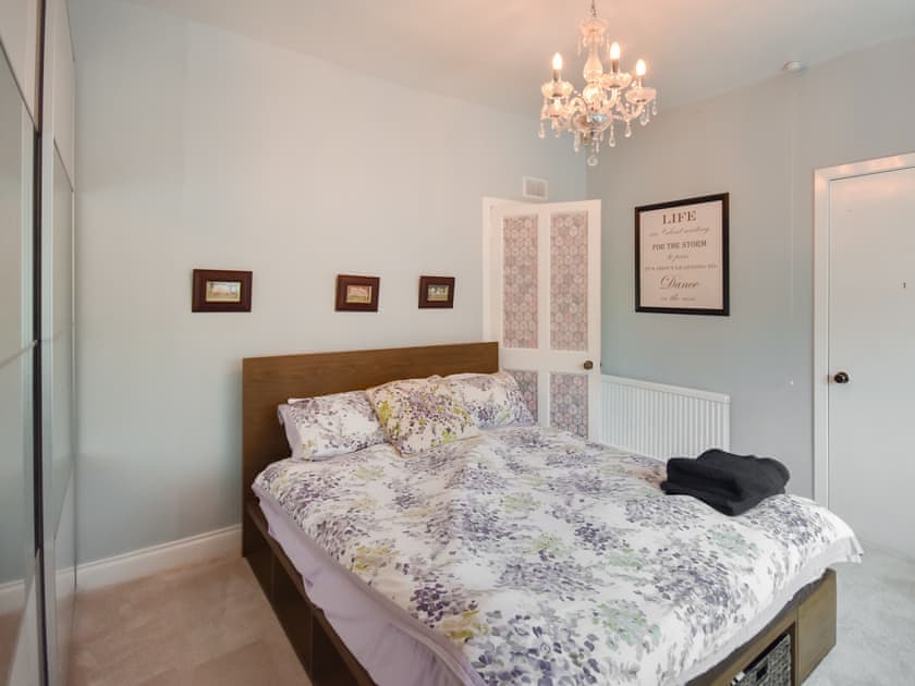 Double bedroom | Nether Auchlinsky Cottage, Glendevon