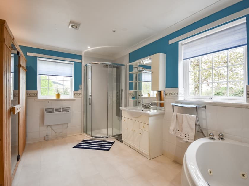 Bathroom | Nether Auchlinsky Cottage, Glendevon