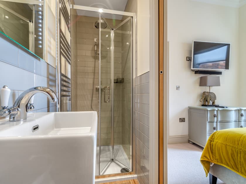 Bathroom | Langdale - Derwent House Apartments, Scarborough