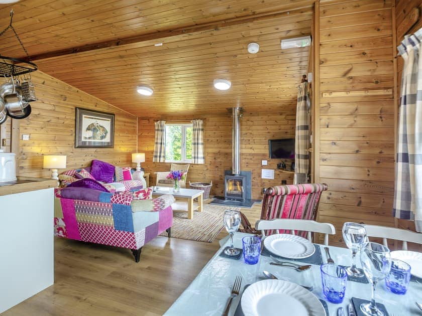 Dining Area | Ty Glan Mor (The Beach House) - Water’s Edge Cottages, Llanfaes, Beaumaris, Anglesey