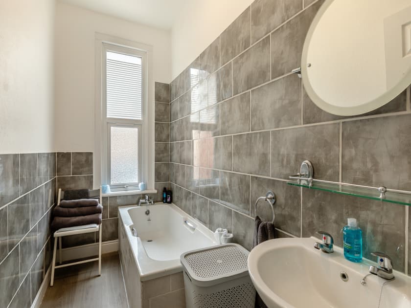 Bathroom | Hyde Away, Paignton