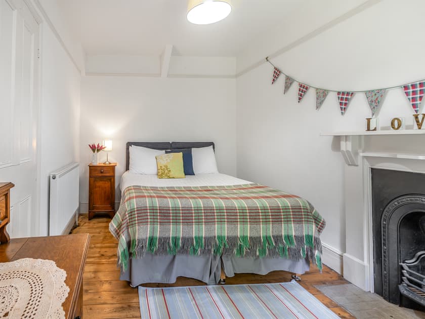 Double bedroom | Maesybryn, Pentregat