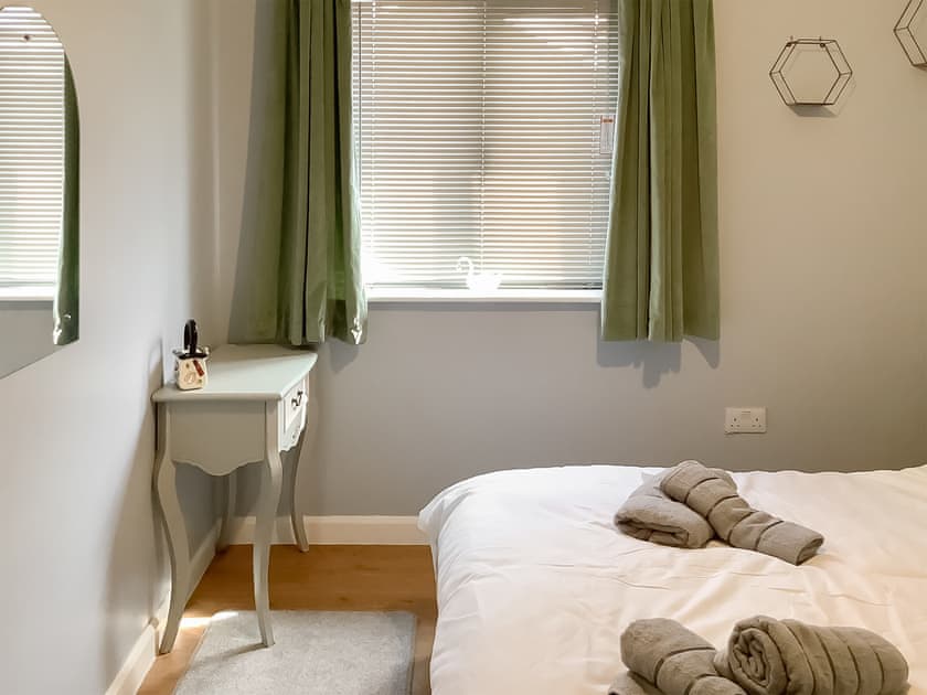 Double bedroom | Covina - Anderby Creek Beach Retreat, Anderby Creek