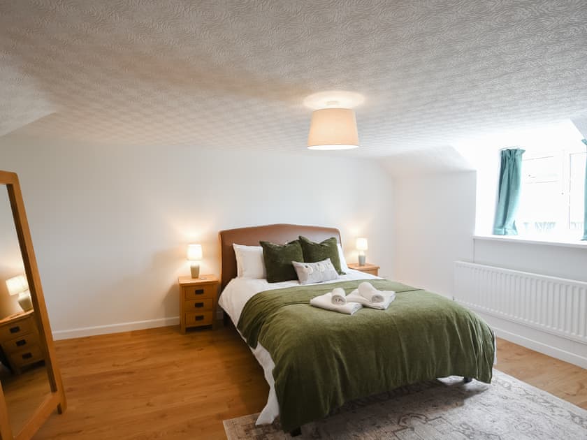 Double bedroom | Dolwen Isaf, Llanerfyl, near Welshpool