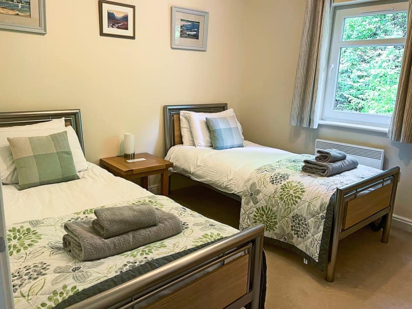 Twin bedroom | Pine View, Invergarry
