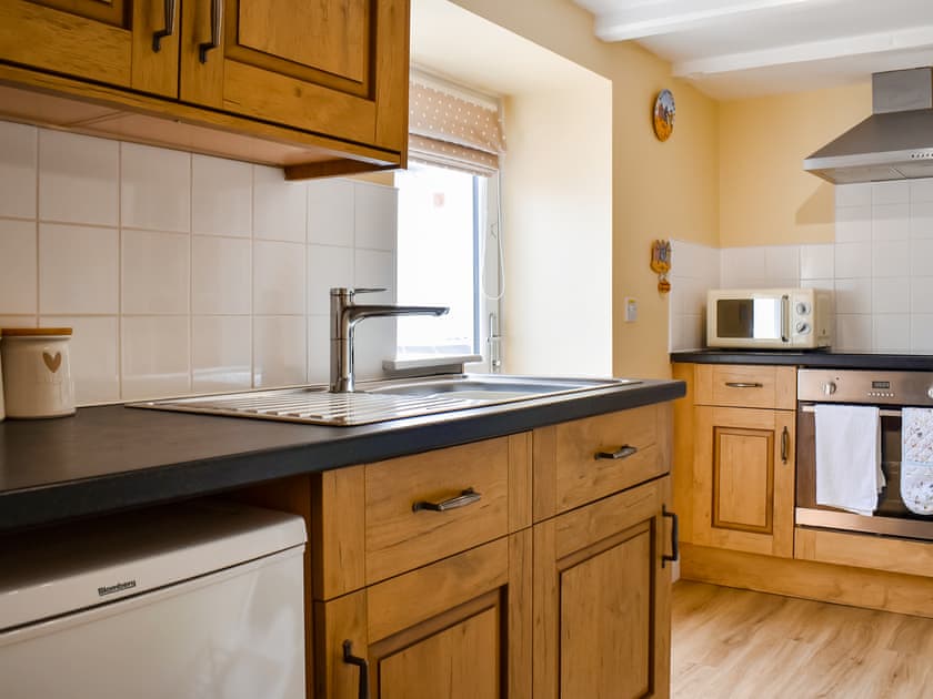 Kitchen | Sea Breeze Cottage, Barmston, near Bridlington