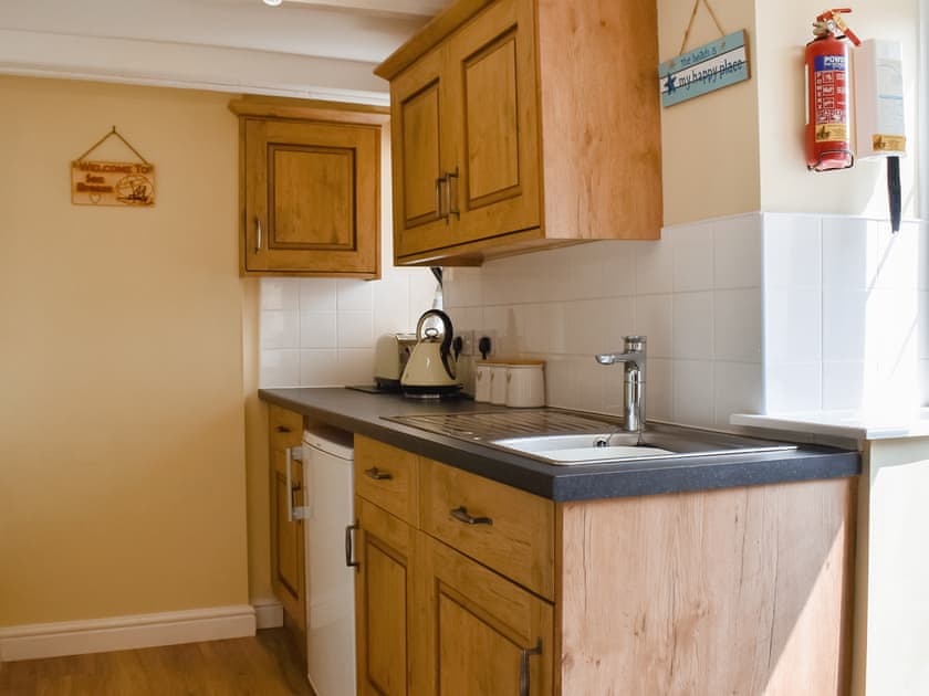 Kitchen | Sea Breeze Cottage, Barmston, near Bridlington