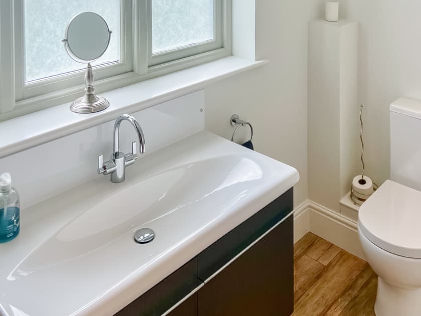 Bathroom | Lovells Barn, Welland, near Malvern