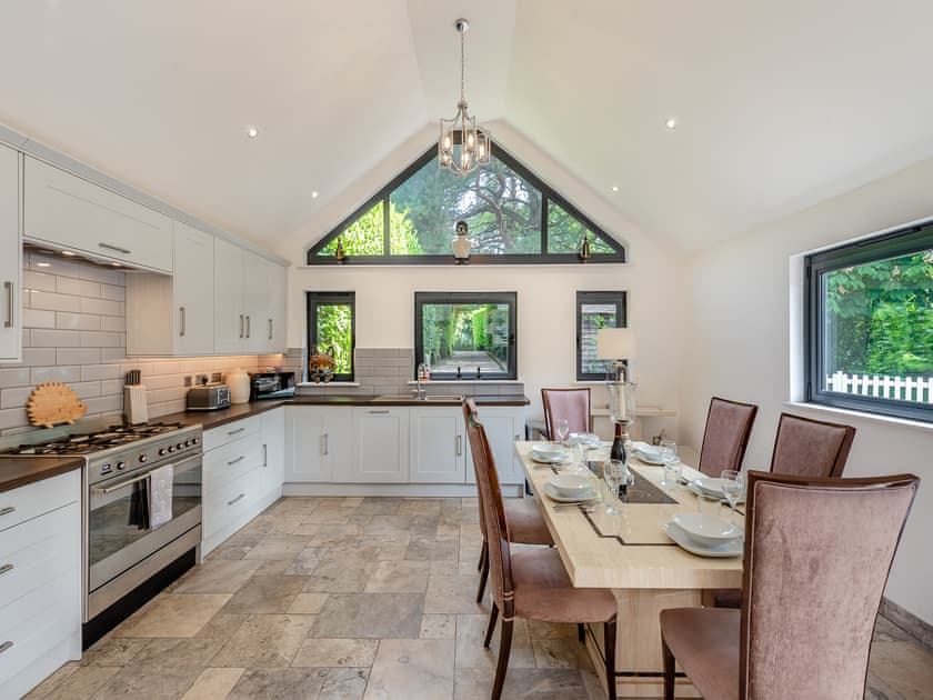 Kitchen/diner | Foxton Lodge - Harrietsham Retreats, Harrietsham, Maidstone
