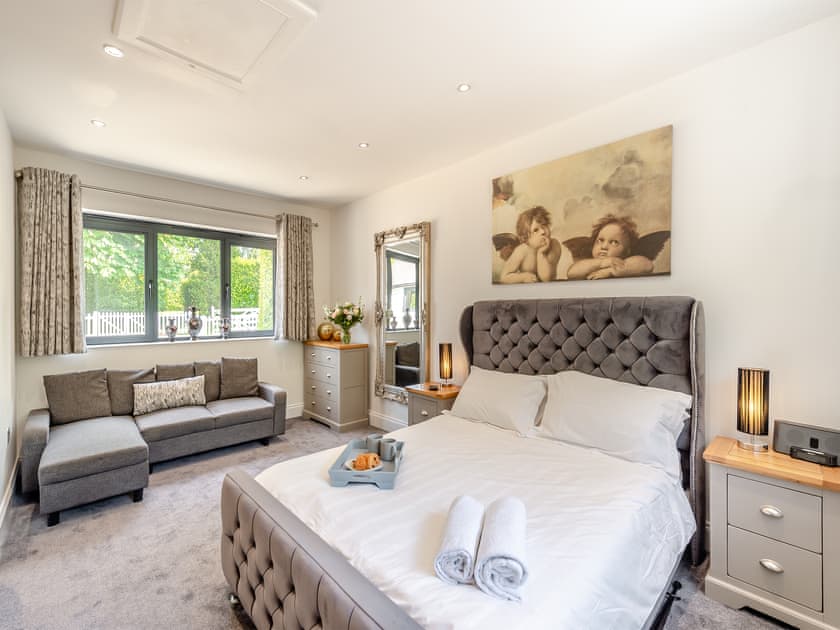 Double bedroom | Foxton Lodge - Harrietsham Retreats, Harrietsham, Maidstone