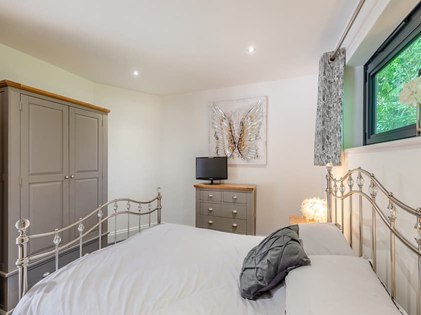 Double bedroom | Foxton Lodge - Harrietsham Retreats, Harrietsham, Maidstone