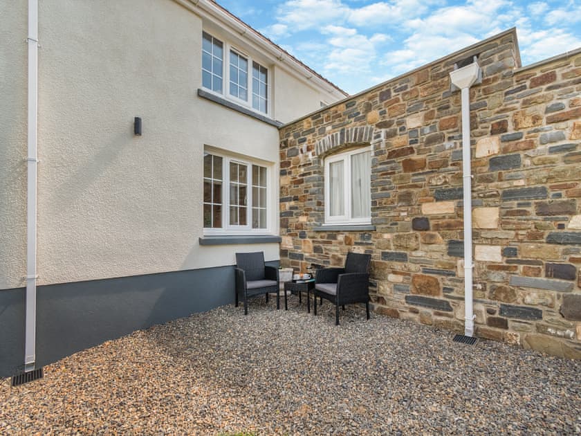 Outdoor area | Llwyncelyn Farmhouse, Clynderwen