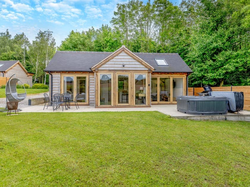 Exterior | Loxford Lodge - Loxley Park Lodges, Uttoxeter