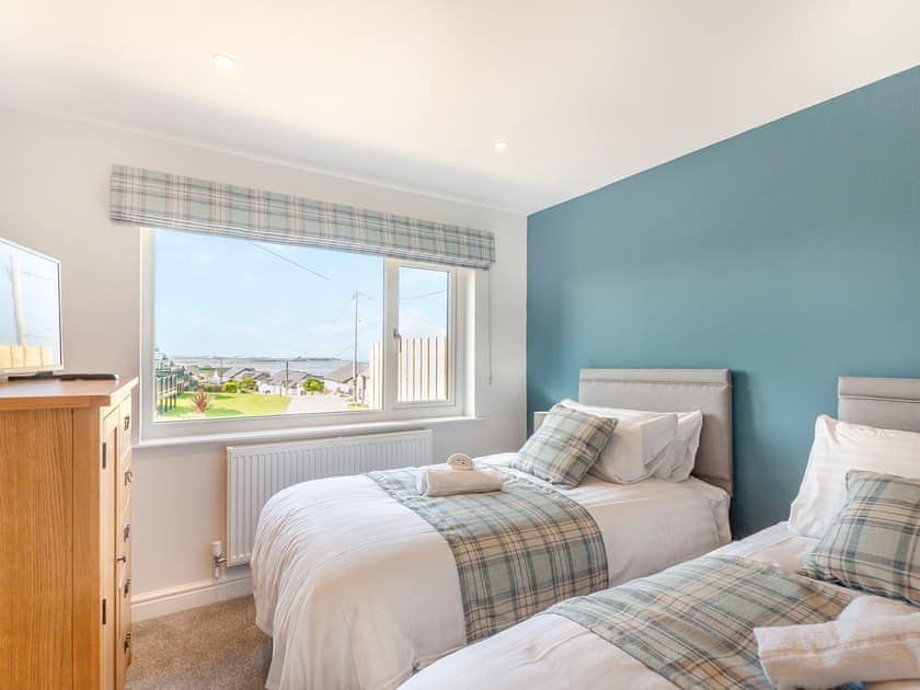 Twin bedroom | Goppa, Llandanwg