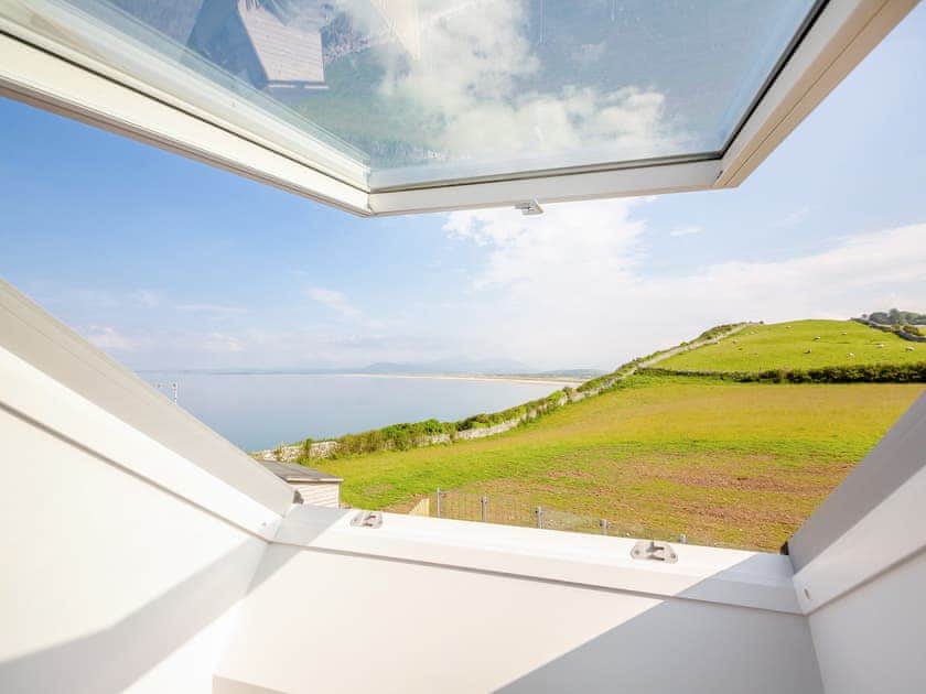 View | Goppa, Llandanwg