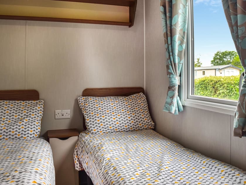 Twin bedroom | Marton Mere, Blackpool