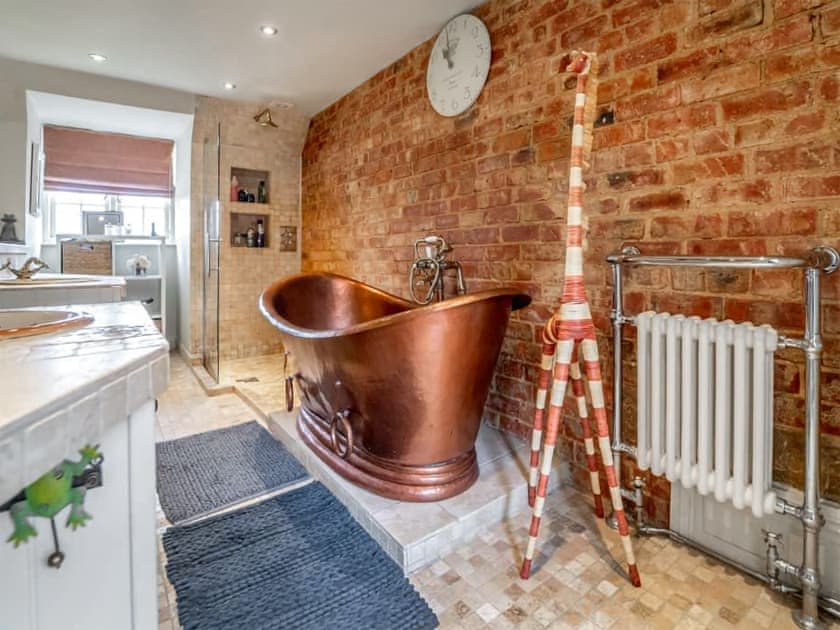 Bathroom | Freestone House, Ashby St Ledgers