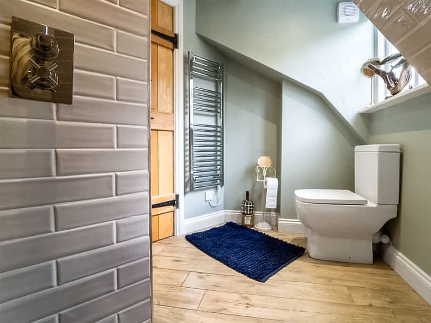 Bathroom | Freestone House, Ashby St Ledgers