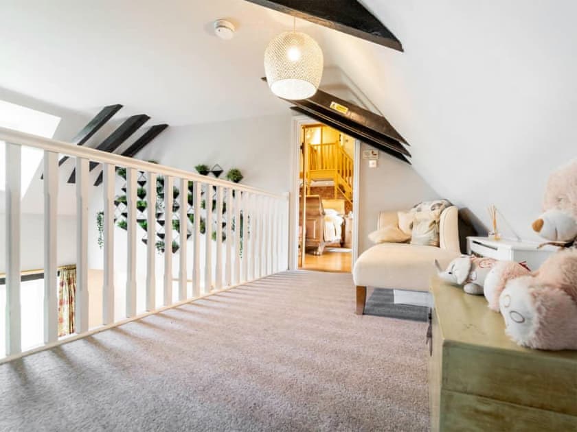 Landing | Freestone House, Ashby St Ledgers